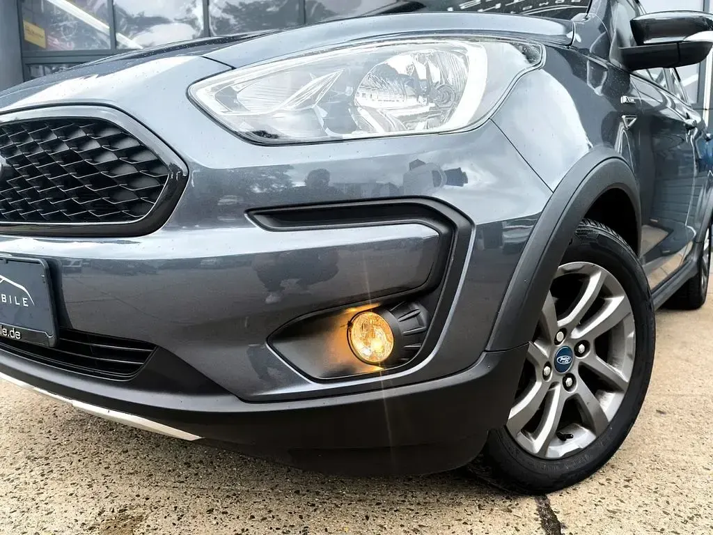 Gebraucht Ford Ka Plus Active 86 PS (63 kW) 2019 Grau Kleinwagen
