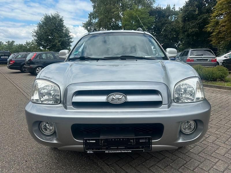 Silber Gebraucht 2005 Hyundai Santa Fe SUV | 3.550 € (Teuer) - Bild 1/4
