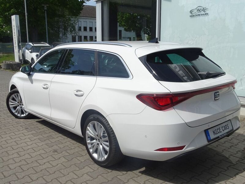 Gebraucht Seat Leon 4Drive 150 PS (110 kW) 2023 Weiß Limousine