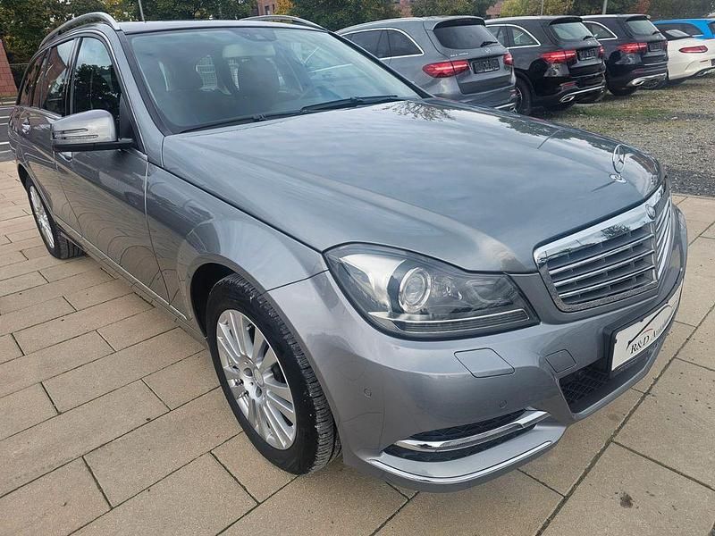 Gebraucht Mercedes C200 184 PS (135 kW) 2012 Silber Kombi
