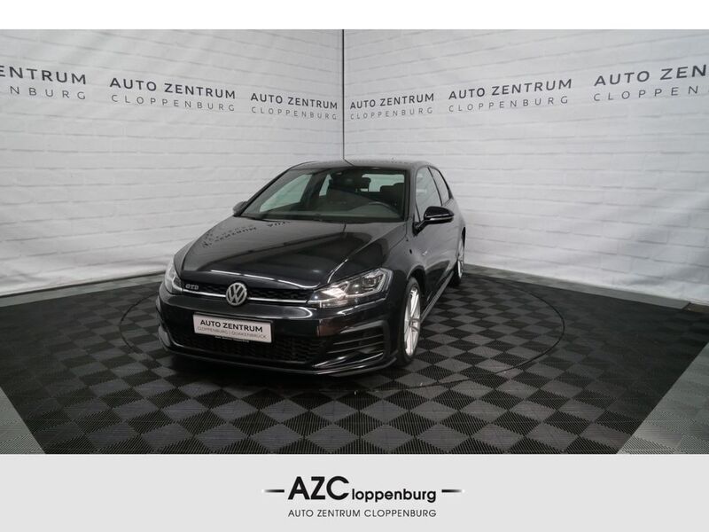 Deep black perleffekt Gebraucht 2019 VW Golf VII GTD Limousine | 21.950 € (Fairer Preis) - Bild 1/4