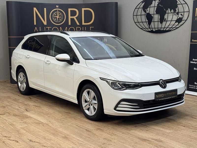 Gebraucht VW Golf VIII Life 116 PS (85 kW) 2024 Pure white Kombi