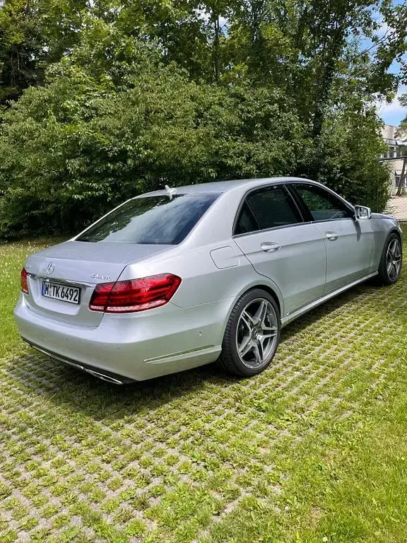 Gebraucht Mercedes E350 258 PS (189 kW) 2014 Silber Limousine