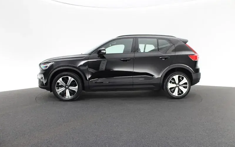 Gebraucht Volvo EX40 Core 175 kW (238 PS) 2023 Schwarz SUV