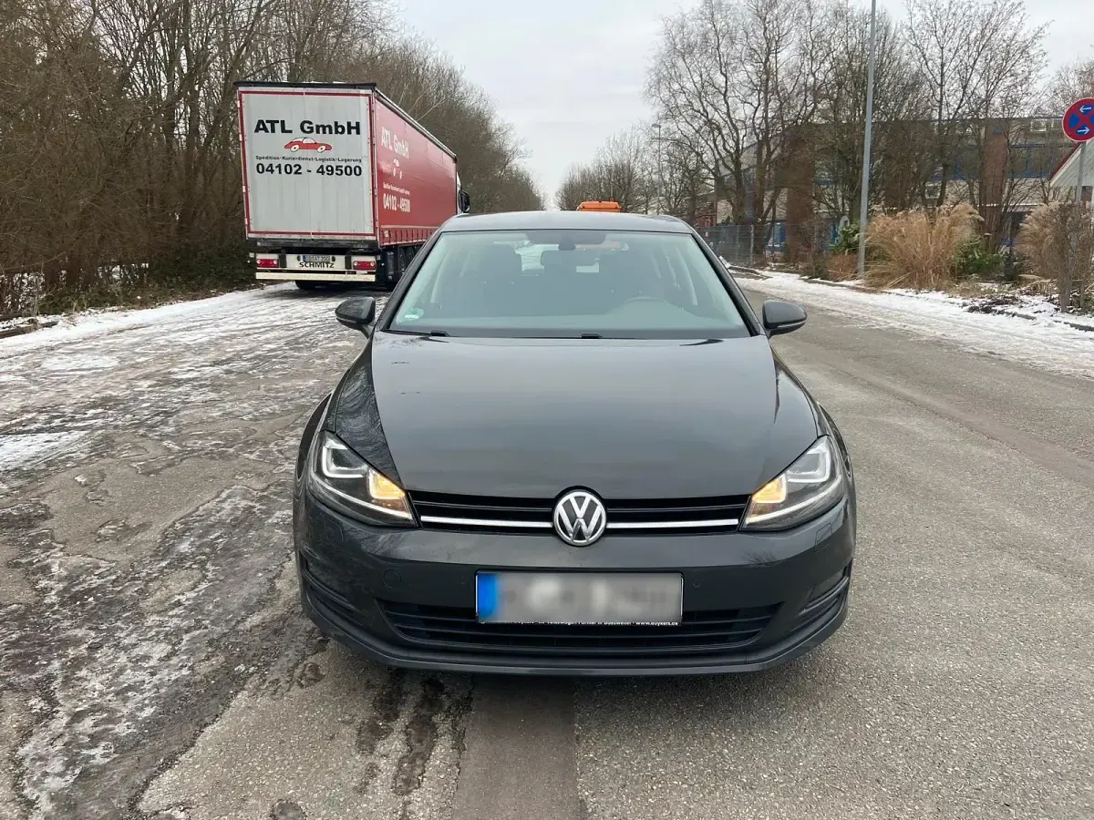 Second-hand VW Golf VII 110 CP (80 kW) 2016 Gri Berlinǎ