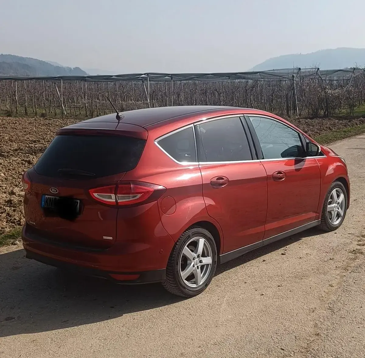 Gebraucht Ford C-MAX Titanium 150 PS (110 kW) 2017 Rot Van / Kleinbus