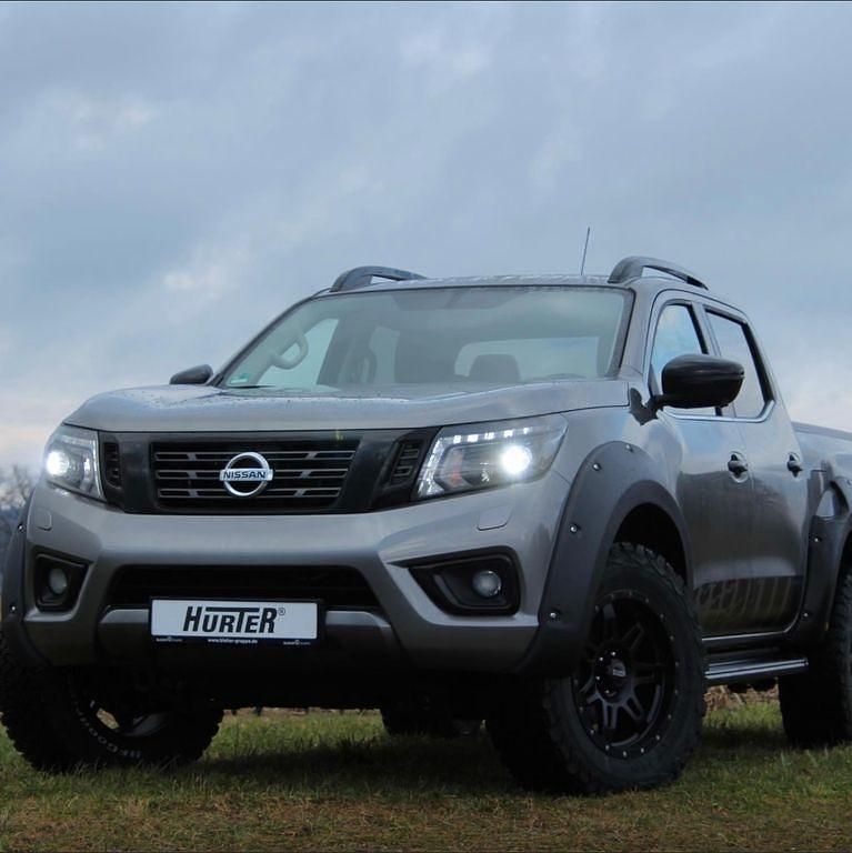 Grau Gebraucht 2021 Nissan Navara Abholung | 39.500 € (Teuer) - Bild 1/4