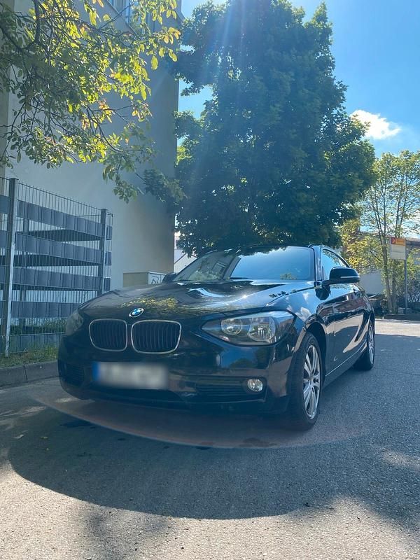 Schwarz Gebraucht 2014 BMW 118 Coupé Coupé | 6.100 € - Bild 1/4