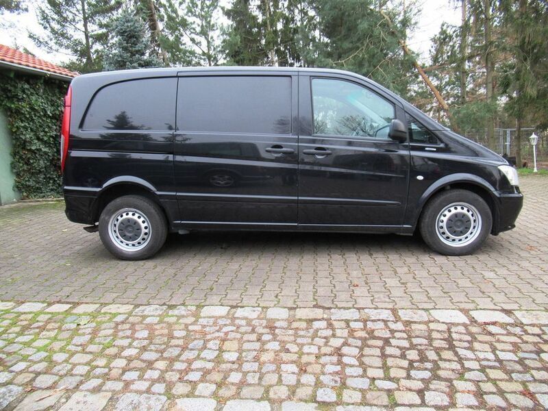 Gebraucht Mercedes Vito 224 PS (164 kW) 2011 Schwarz Van
