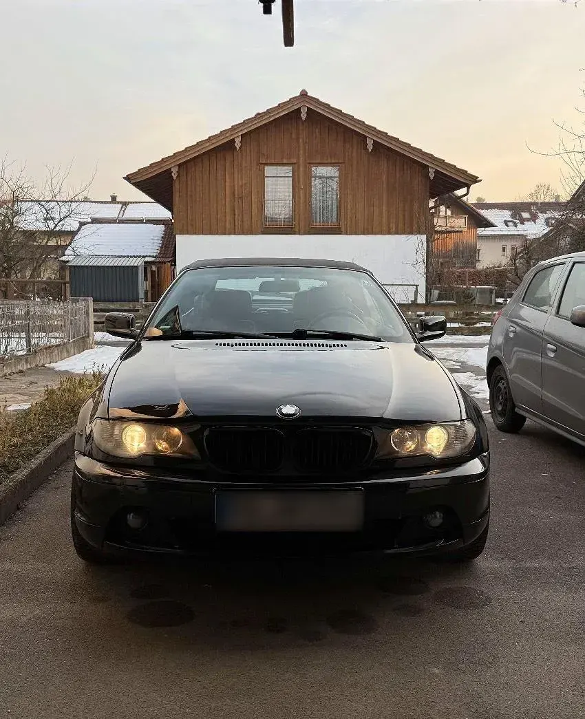 Gebraucht BMW 318 Cabriolet 143 PS (105 kW) 2004 Schwarz Cabrio