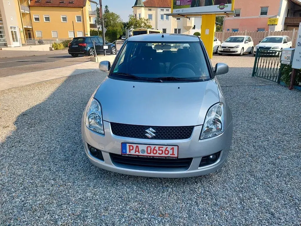 Gebraucht Suzuki Swift Comfort 102 PS (75 kW) 2010 Silber Kleinwagen