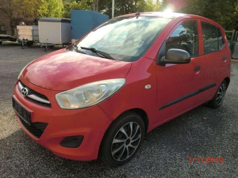 Rot Gebraucht 2011 Hyundai i10 Classic Kleinwagen | 1.700 € (Guter Preis) - Bild 1/4