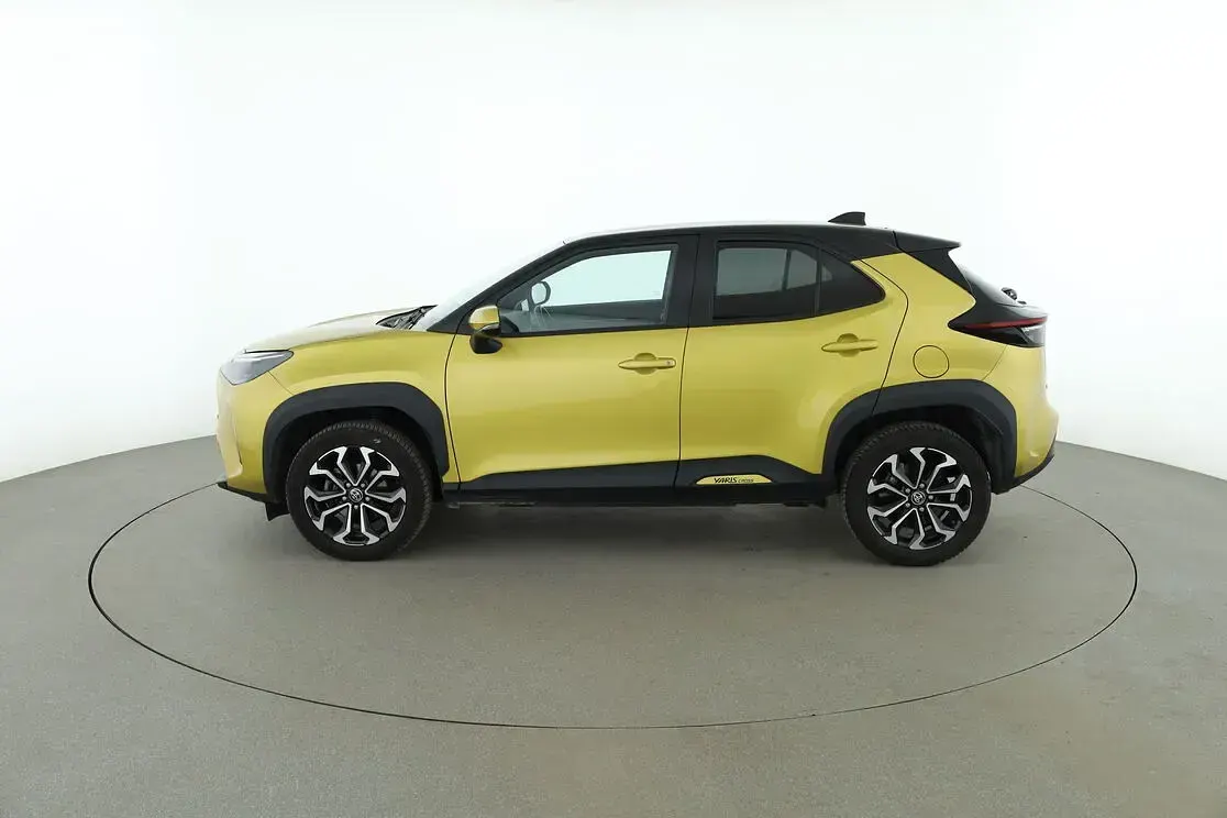 Gebraucht Toyota Yaris Cross Team 2021 Gelb SUV