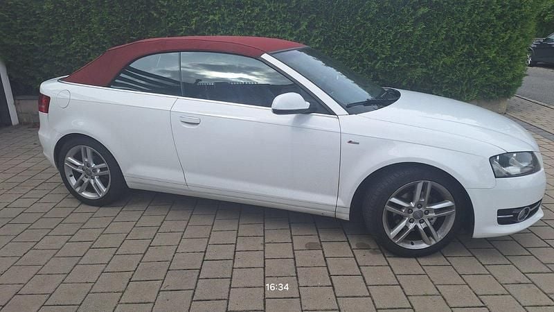 Weiß Gebraucht 2011 Audi A3 Cabriolet S-Line Cabrio | 5.000 € (Guter Preis) - Bild 1/4