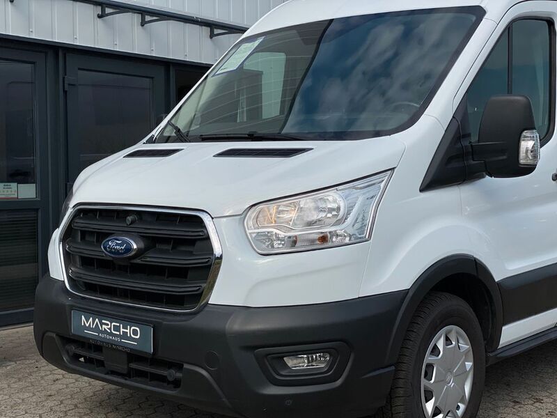 Gebraucht Ford Transit Trend 131 PS (96 kW) 2020 Frostweiß Van / Kleinbus