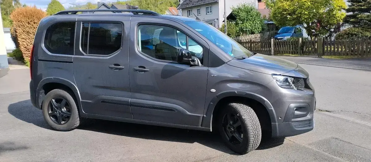 Gebraucht Peugeot Rifter 130 PS (95 kW) 2021 Grau Van / Kleinbus