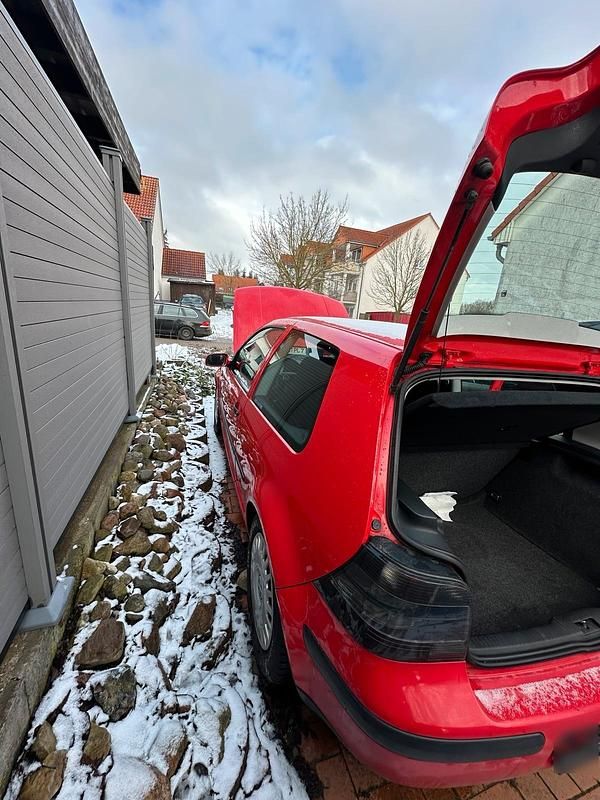 Gebraucht VW Golf 75 PS (55 kW) 1998 Rot Coupé