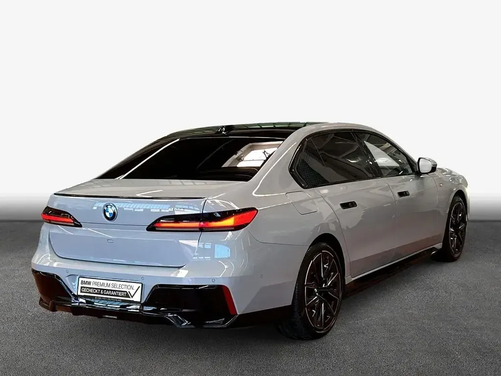 Gebraucht BMW i7 M Sport 334 kW (455 PS) 2024 Grau Limousine