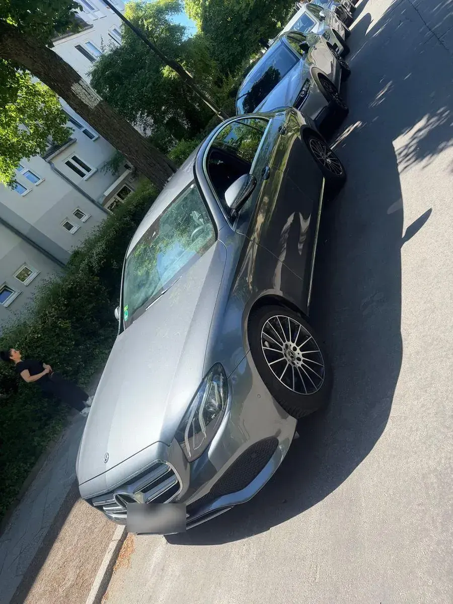 Gebraucht Mercedes E200 150 PS (110 kW) 2019 Grau Limousine