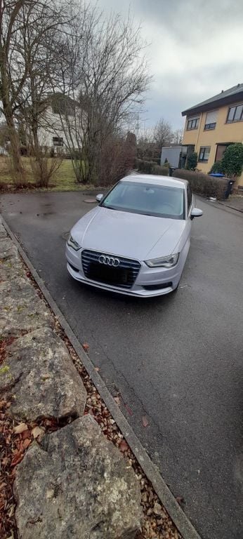 Gebraucht Audi A3 Ambition 140 PS (102 kW) 2014 Silber Limousine