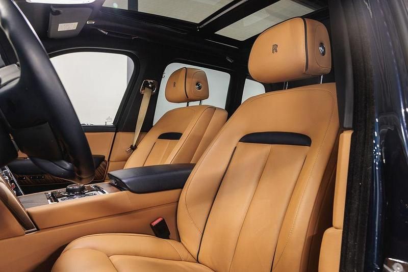 Gebraucht Rolls Royce Cullinan 571 PS (419 kW) 2019 Blau SUV