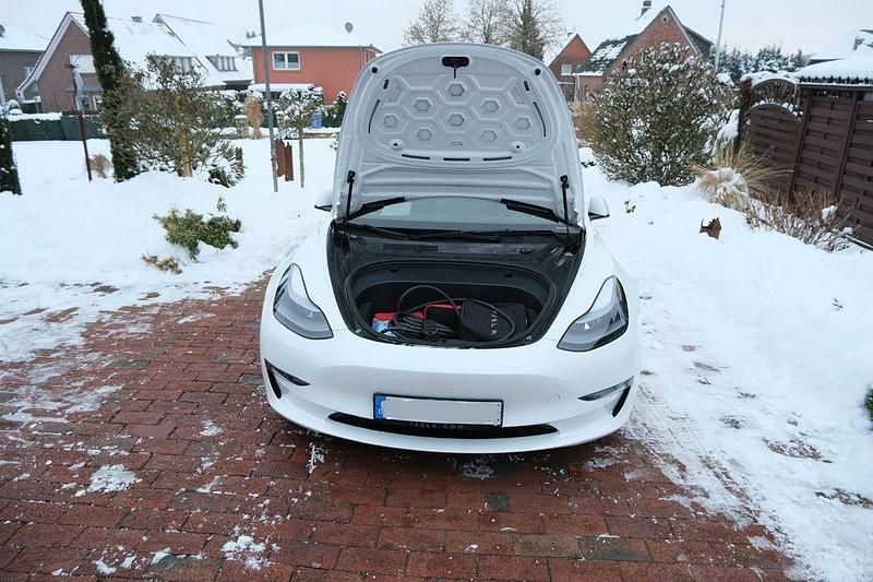Gebraucht Tesla Model 3 Long Range AWD 366 kW (498 PS) 2023 Weiß Limousine