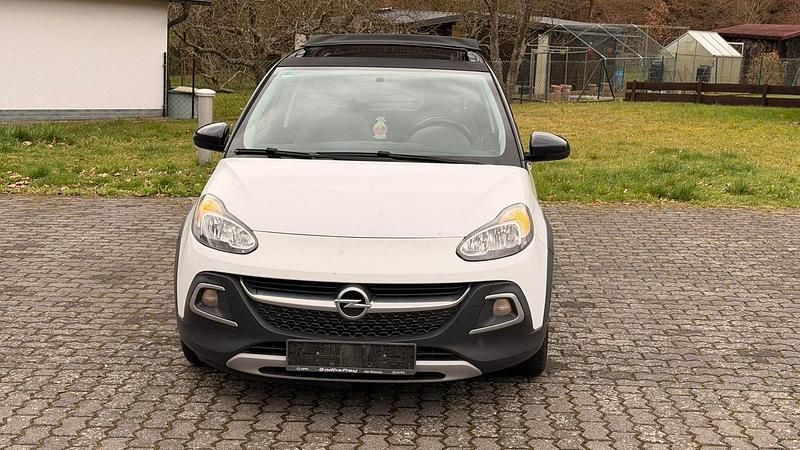Gebraucht Opel Adam Rocks Rocks 115 PS (84 kW) 2015 Weiß Kleinwagen