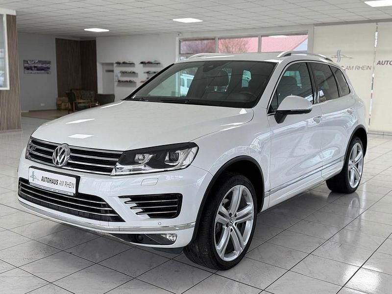 Gebraucht VW Touareg Terrain Tech 262 PS (192 kW) 2016 Weiß SUV