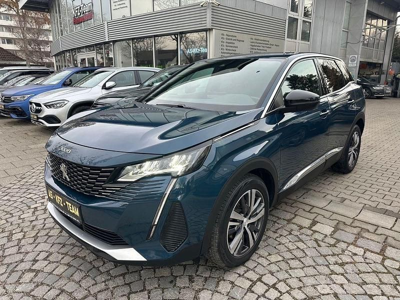 Gebraucht Peugeot 3008 Allure 131 PS (96 kW) 2023 Blau SUV