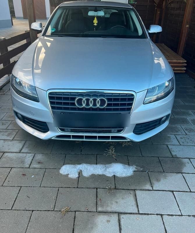 Silber Gebraucht 2010 Audi A4 Limousine | 4.500 € (Superpreis) - Bild 1/4