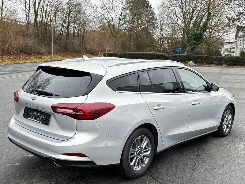 Gebraucht Ford Focus Titanium X 116 PS (85 kW) 2023 Silber Kombi