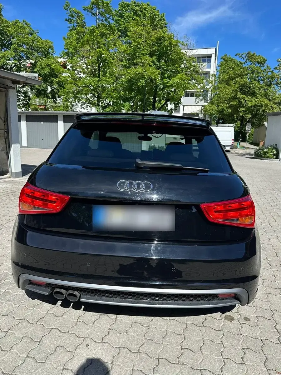Używany Audi A1 184 KM (135 kW) 2011 Czarny Hatchback