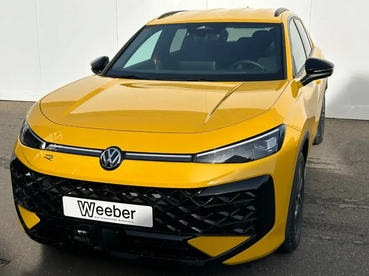 Second-hand VW T-Roc R-line 150 CP (110 kW) 2026 SUV