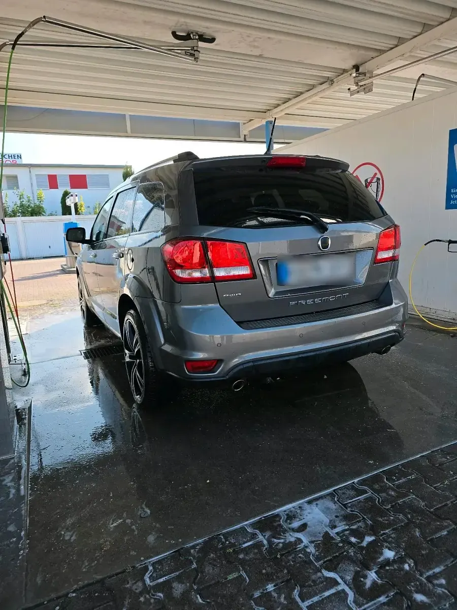Gebraucht Fiat Freemont 280 PS (205 kW) 2012 Grau SUV