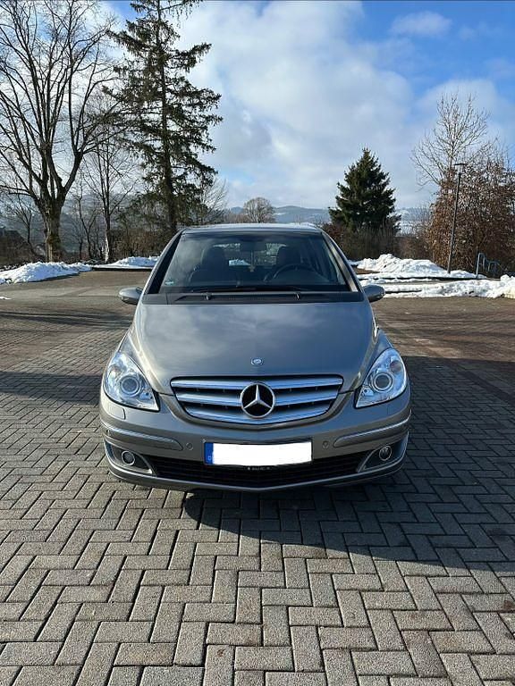 Gebraucht Mercedes B200 140 PS (102 kW) 2005 Grau Van / Kleinbus