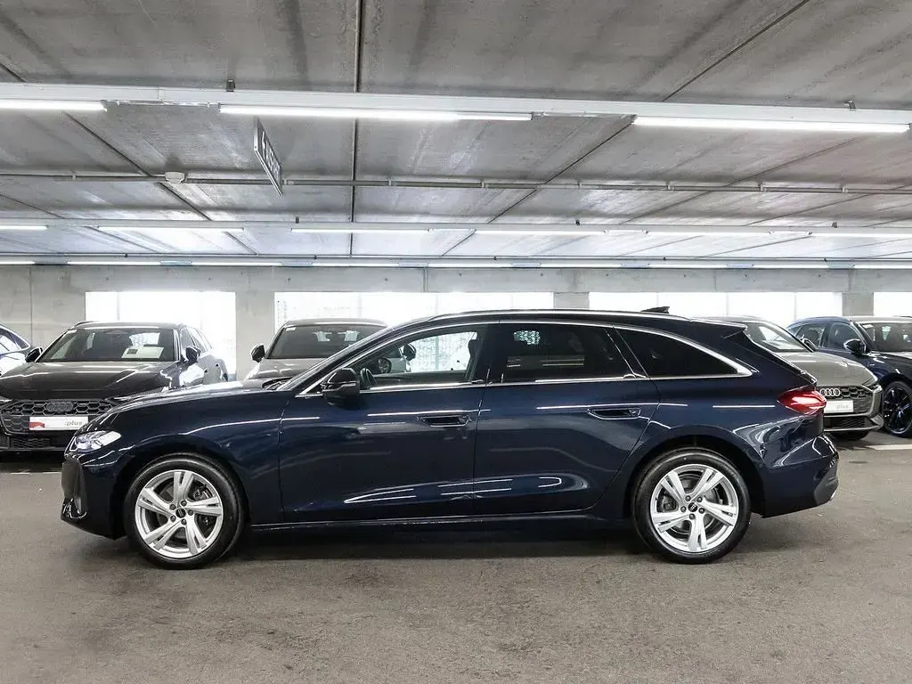 Gebraucht Audi A5 204 PS (150 kW) 2025 Firmamentblau metallic Kombi