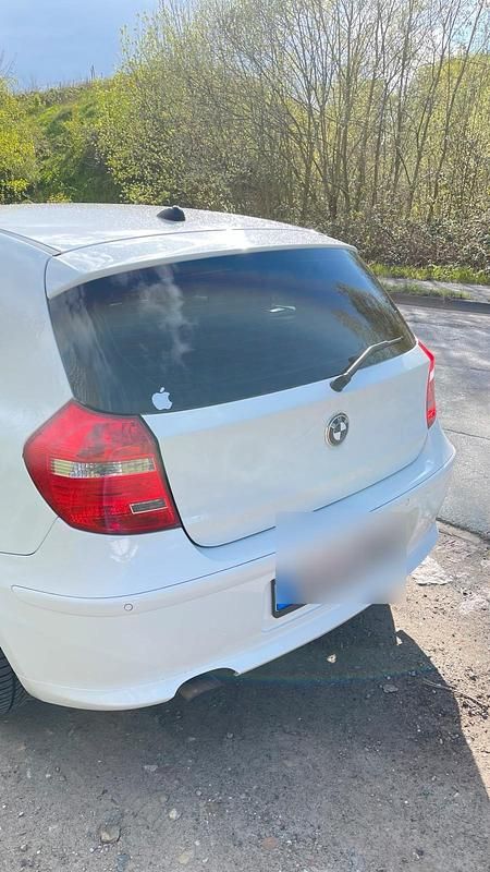 Gebraucht BMW 116 116 PS (85 kW) 2010 Weiß Kleinwagen