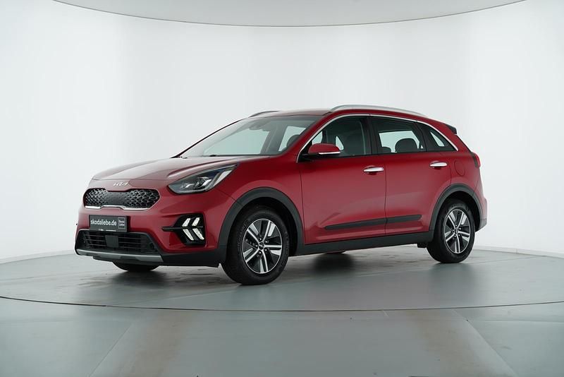 Gebraucht Kia Niro Vision 141 PS (103 kW) 2022 (cr5) runway rot m SUV