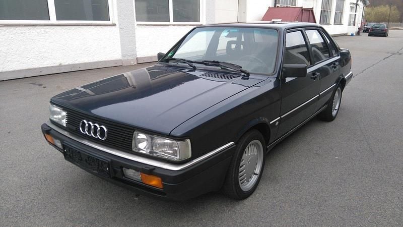 Blau Gebraucht 1985 Audi Quattro Coupé | 29.000 € - Bild 1/4