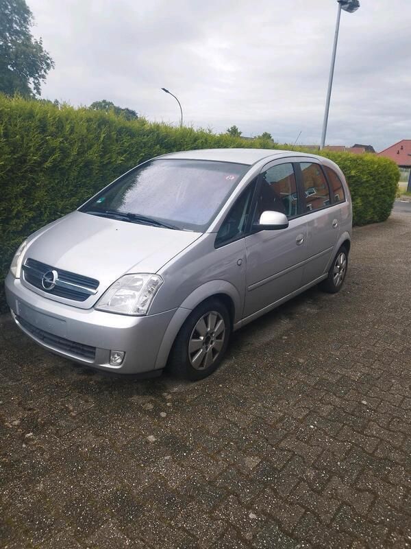 Silber Gebraucht 2005 Opel Meriva Van / Kleinbus | 599 € (Superpreis) - Bild 1/4