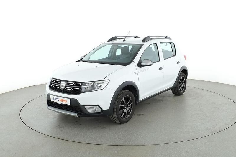 Weiß Gebraucht 2019 Dacia Sandero Prestige Kleinwagen | 12.040 € (Etwas zu teuer) - Bild 1/3