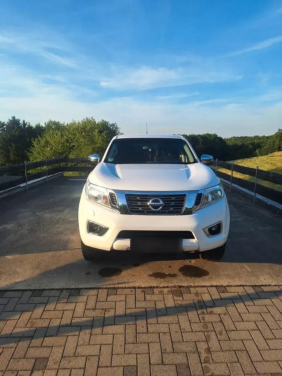 Gebraucht Nissan Navara N-Connecta 190 PS (139 kW) 2017 Weiß Pickup