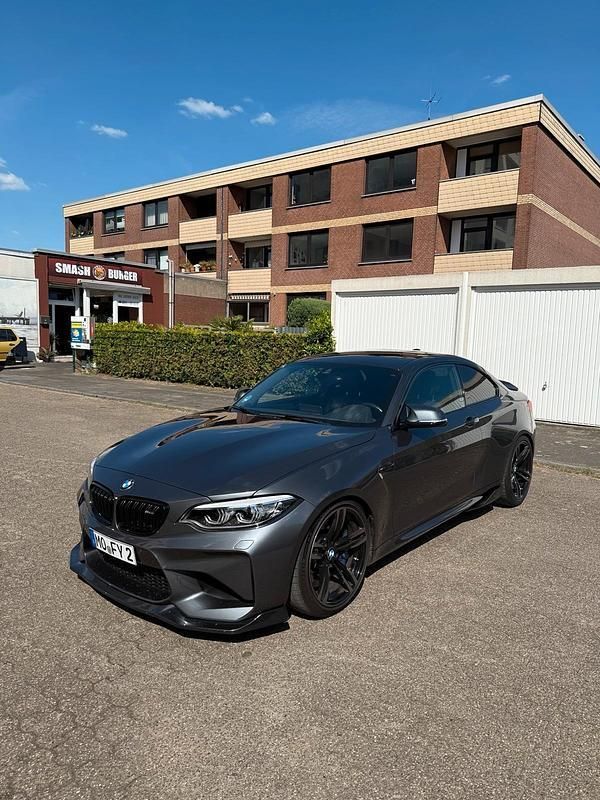 Grau Gebraucht 2017 BMW M2 M Performance Coupé | 36.990 € (Guter Preis) - Bild 1/4