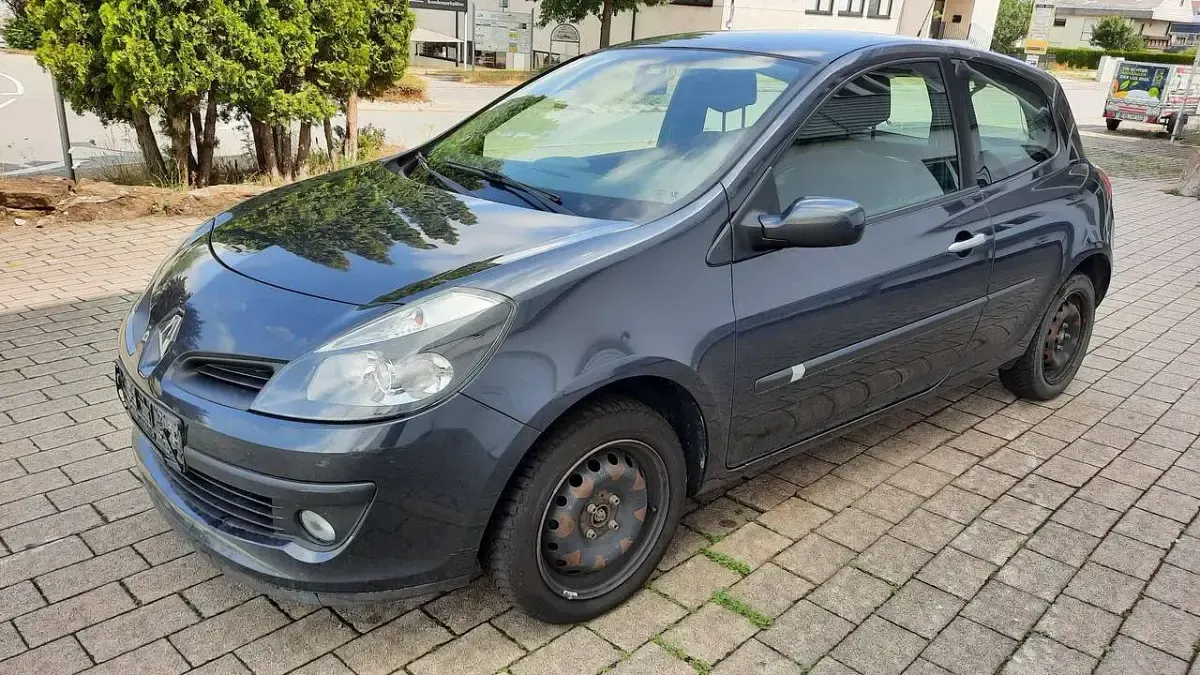 Gebraucht Renault Clio Dynamique 75 PS (55 kW) 2008 Grau eclipse Kleinwagen
