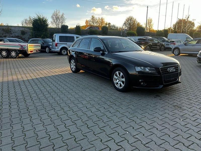 Gebraucht Audi A4 Ambiente 120 PS (88 kW) 2009 Brilliant black Kombi