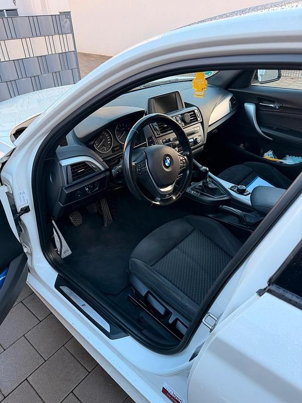 Gebraucht BMW 116 M Sport 136 PS (100 kW) 2014 Weiß Kleinwagen
