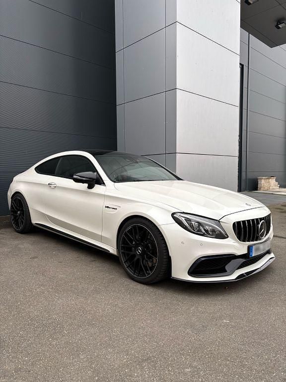 Gebraucht Mercedes C63 AMG AMG 476 PS (350 kW) 2018 Weiß Coupé