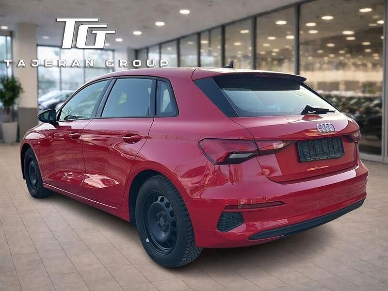 Gebraucht Audi A3 150 PS (110 kW) 2021 Rot Limousine