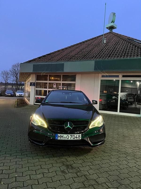 Gebraucht Mercedes E350 258 PS (189 kW) 2015 Schwarz Coupé