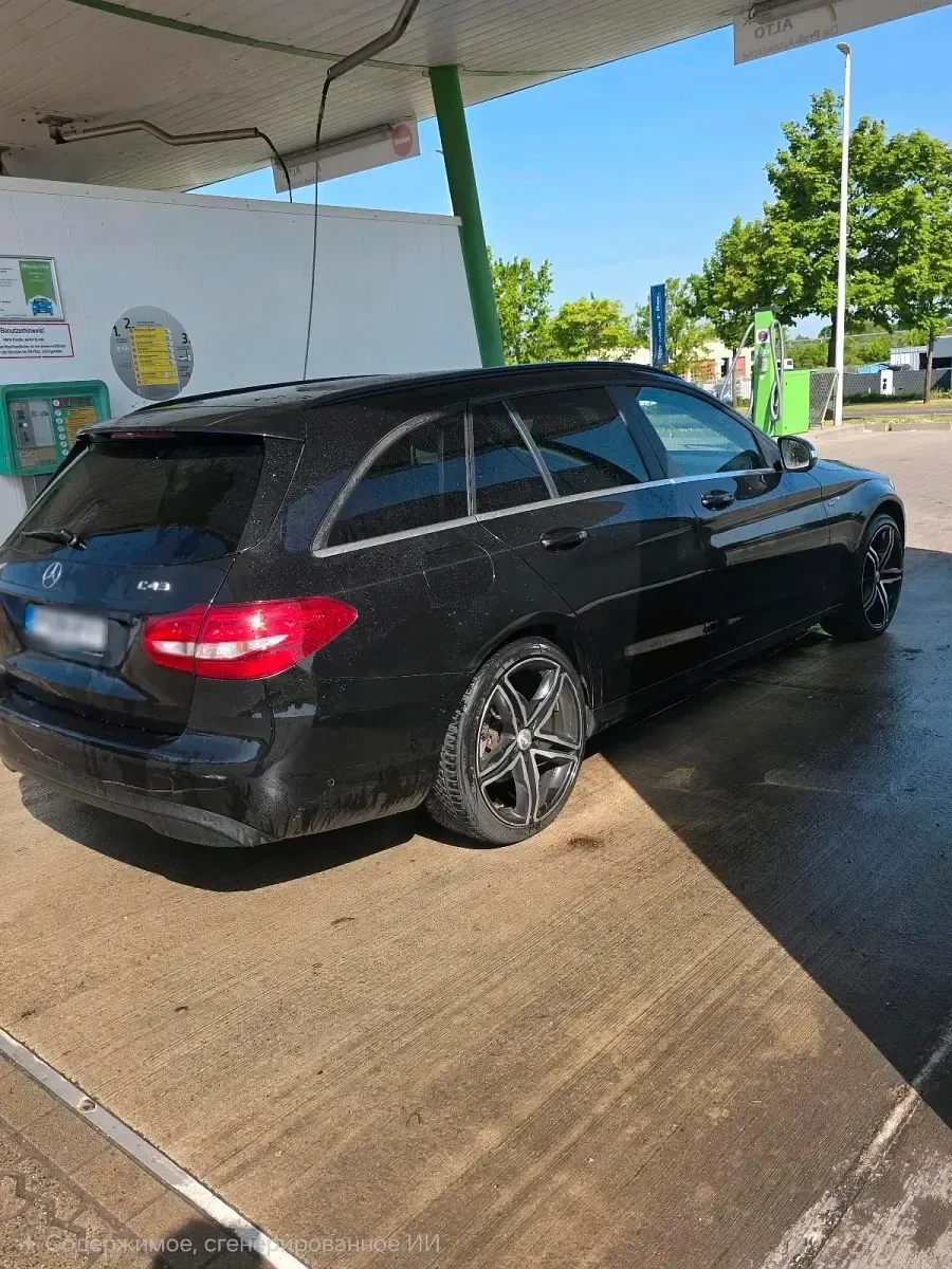 Gebraucht Mercedes C200 136 PS (100 kW) 2015 Schwarz Limousine